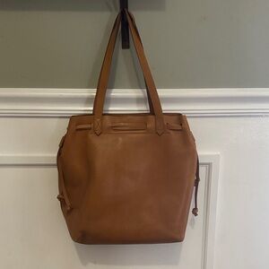 Madewell Elegant Tan Leather bucket Bag